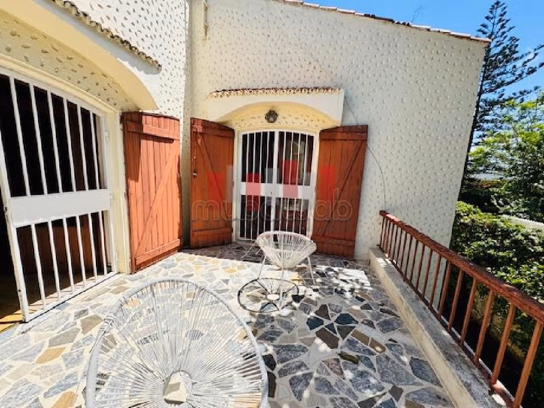 Casa de lujo en alquiler en Ferme Bretonne Hay Arraha. 4 habitaciones. Espacio verde, balcón