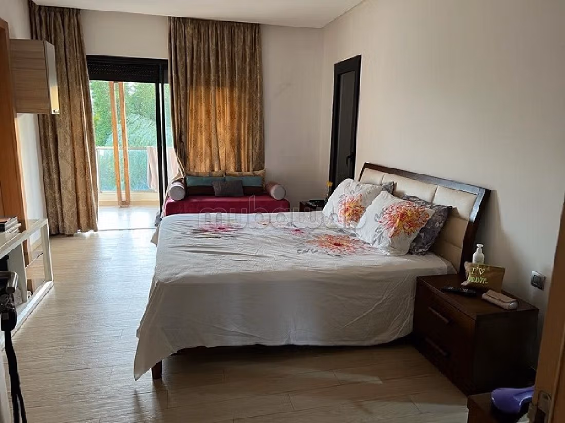 Preciosa villa en alquiler. 8 habitaciones. Hermosa terraza y jardín