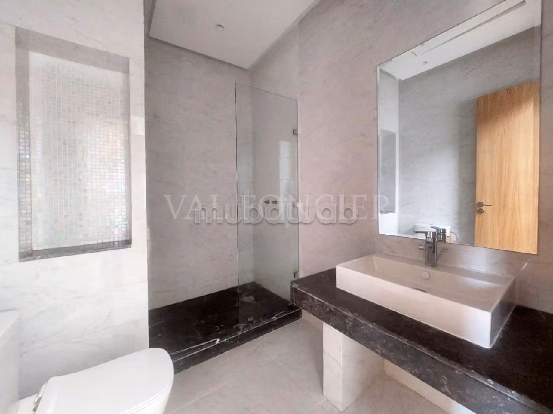 Magnifica casa di lusso in affitto a Bouskoura Ville. 3 camere da letto. Terrazzo e giardino