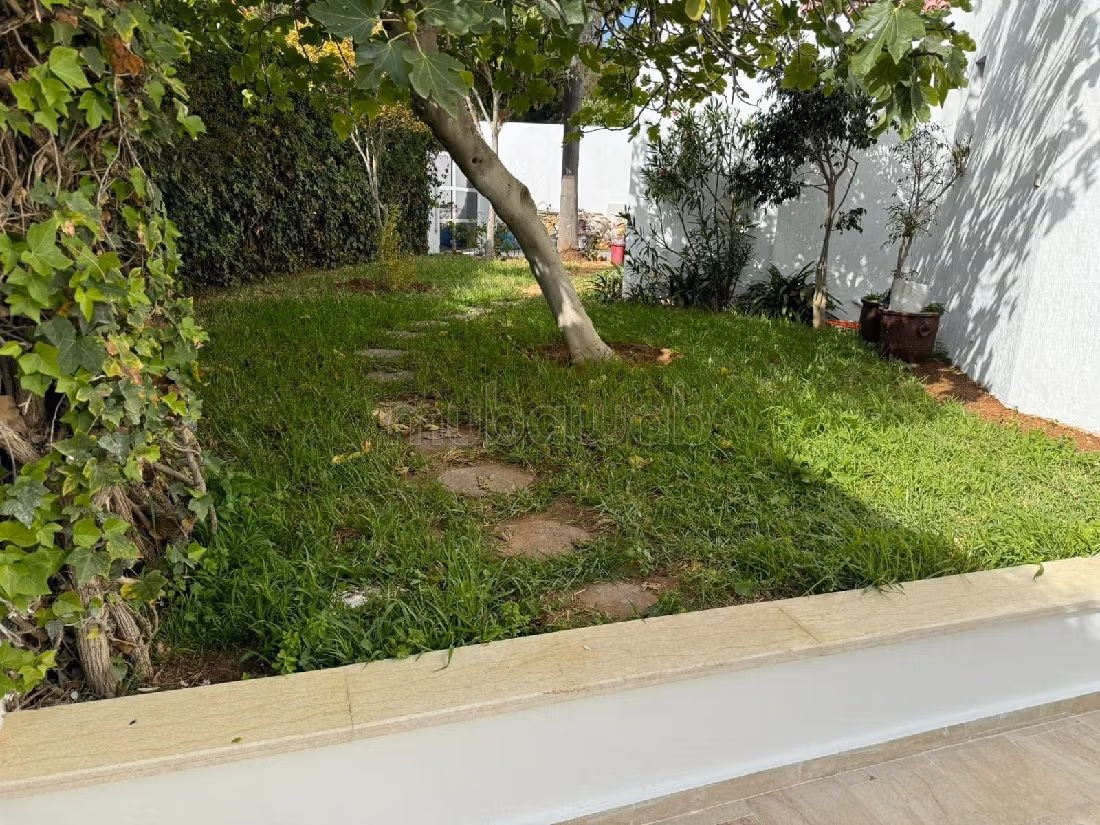 À Louer Villa à Hay Riad