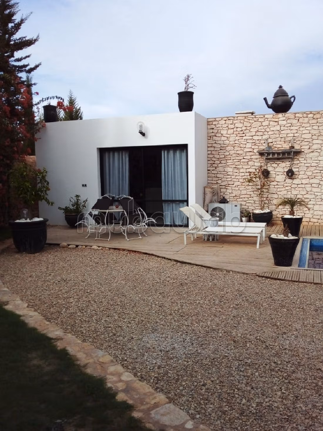 Villa à vendre au région d'essaouira avec petit studio