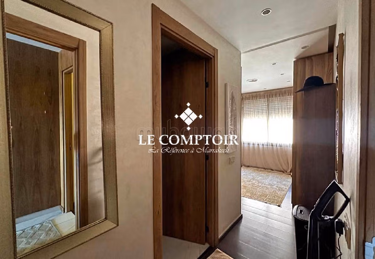 Appartamento da acquistare a Camp Al Ghoul. 2 camere da letto. Ammobiliato