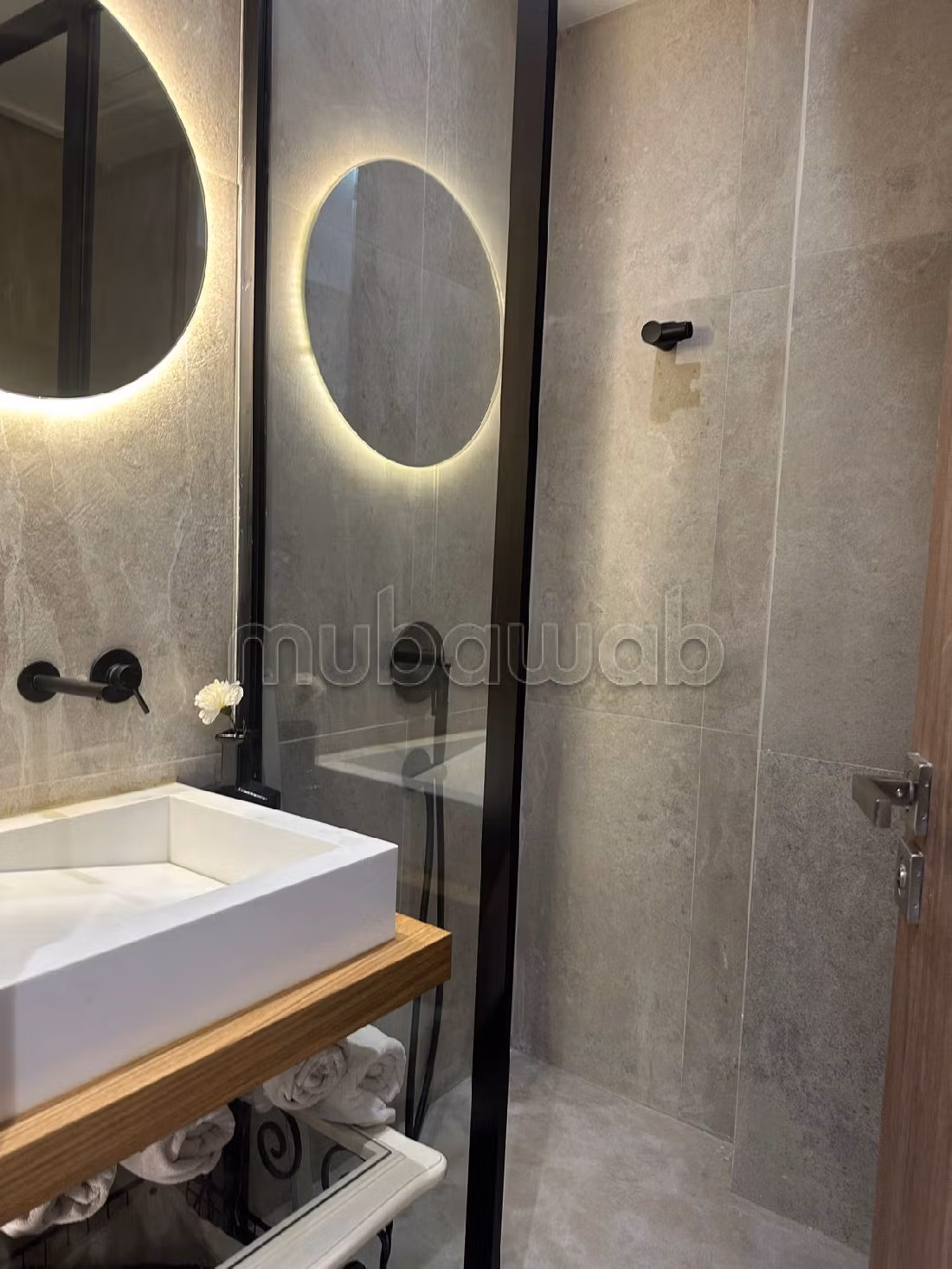 Apartment for rent in Oasis. 1 lovely room. Secured 24/7. 