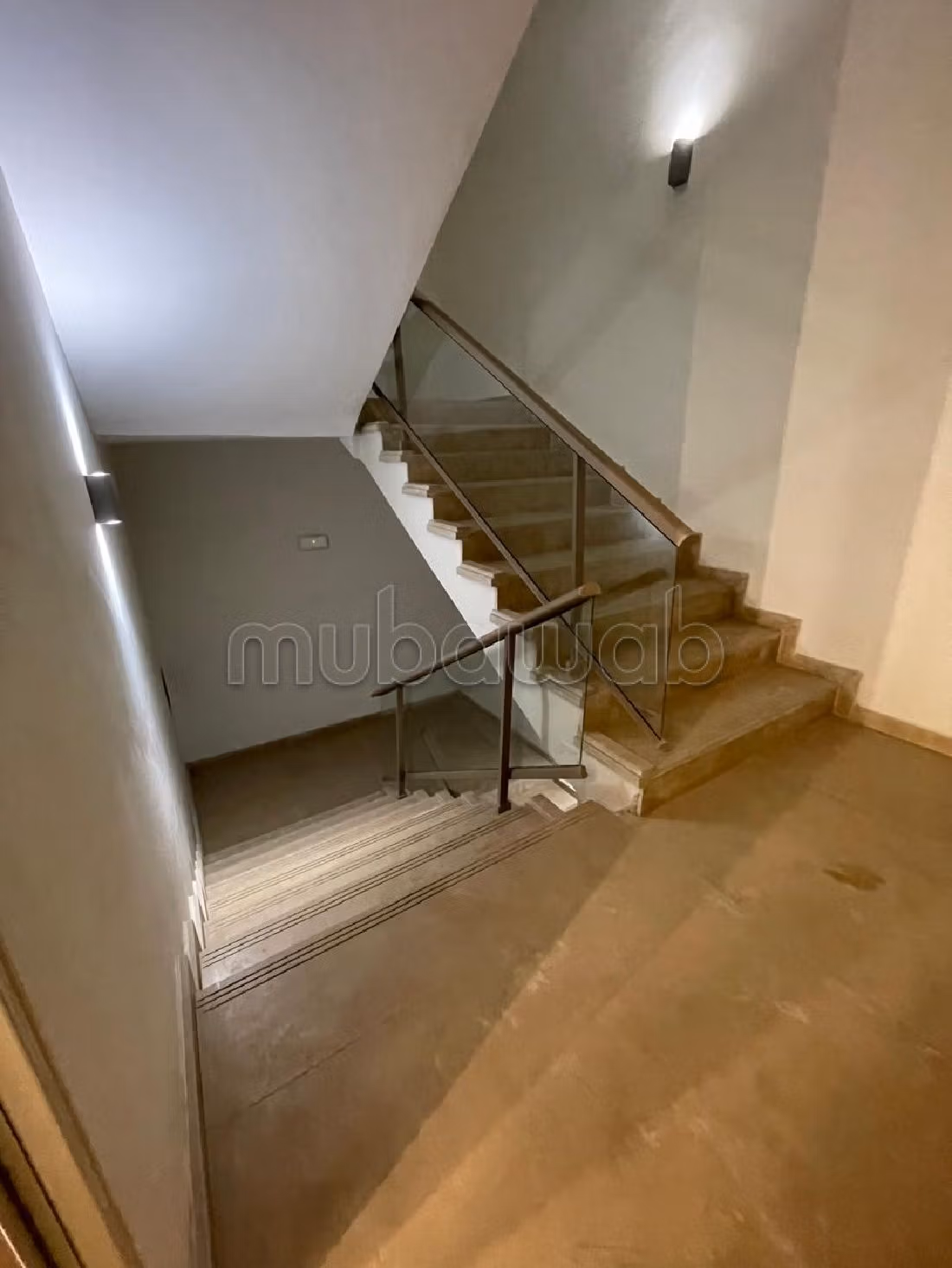 Apartment for rent in Oasis. 1 lovely room. Secured 24/7. 