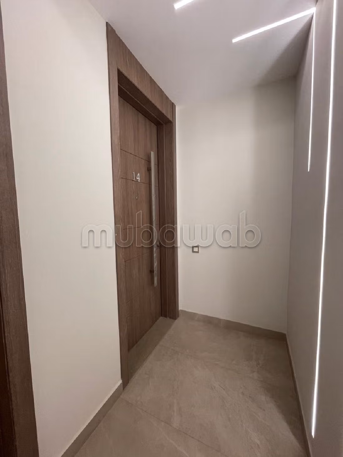 Apartment for rent in Oasis. 1 lovely room. Secured 24/7. 