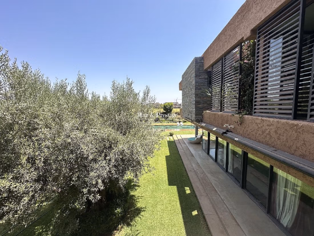 Casa de lujo en venta en Amelkis. 5 habitaciones grandes. Propiedad con piscina