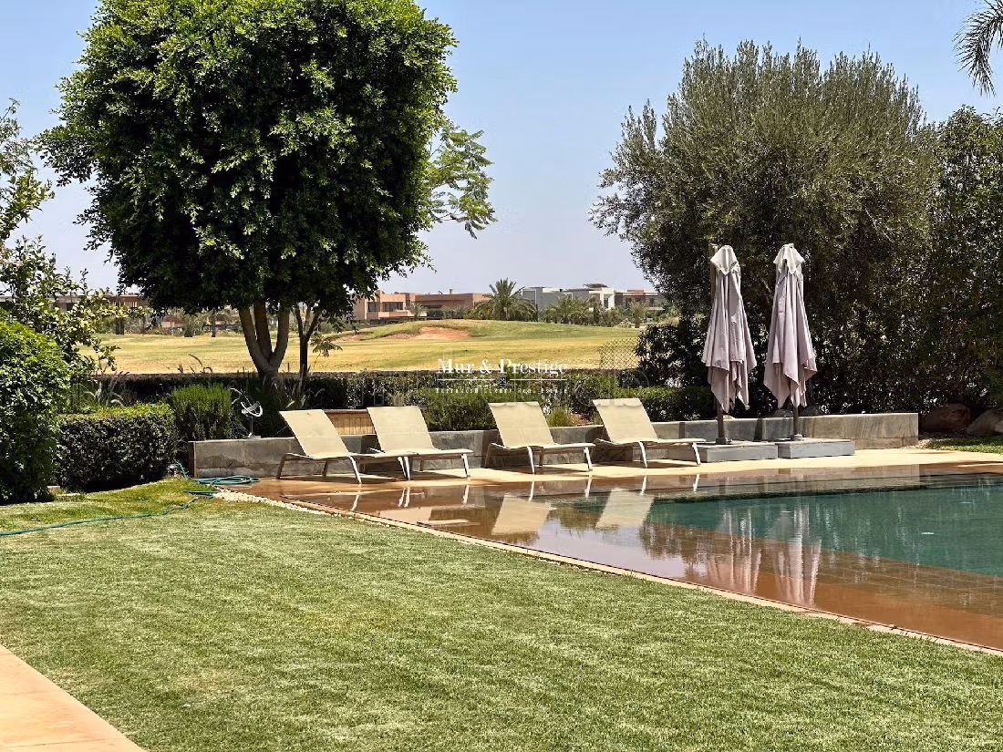 Casa de lujo en venta en Amelkis. 5 habitaciones grandes. Propiedad con piscina