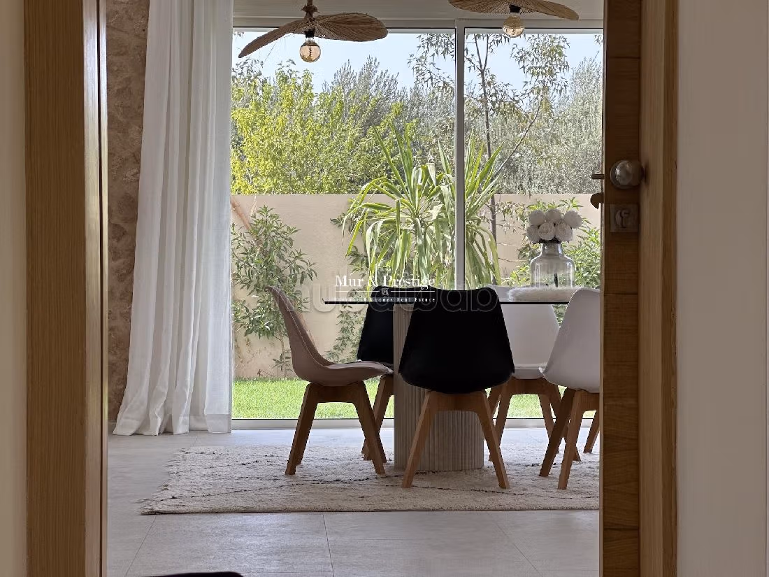 Villa di lusso in vendita a Amelkis. 5 camere. Infissi con doppi vetri