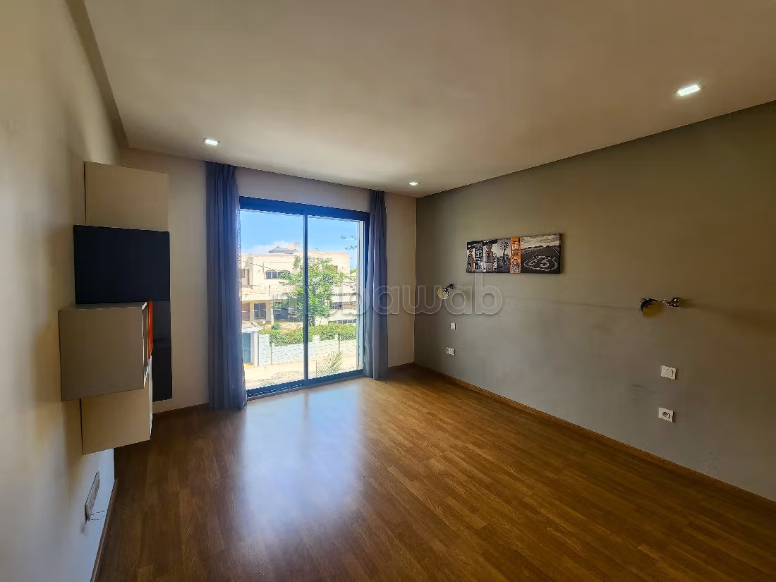 Nu kopen: villa's en luxe woningen in Polo. Oppervlakte 601 m². Garage en tuin