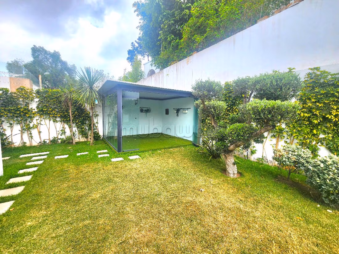 Nu kopen: villa's en luxe woningen in Polo. Oppervlakte 601 m². Garage en tuin