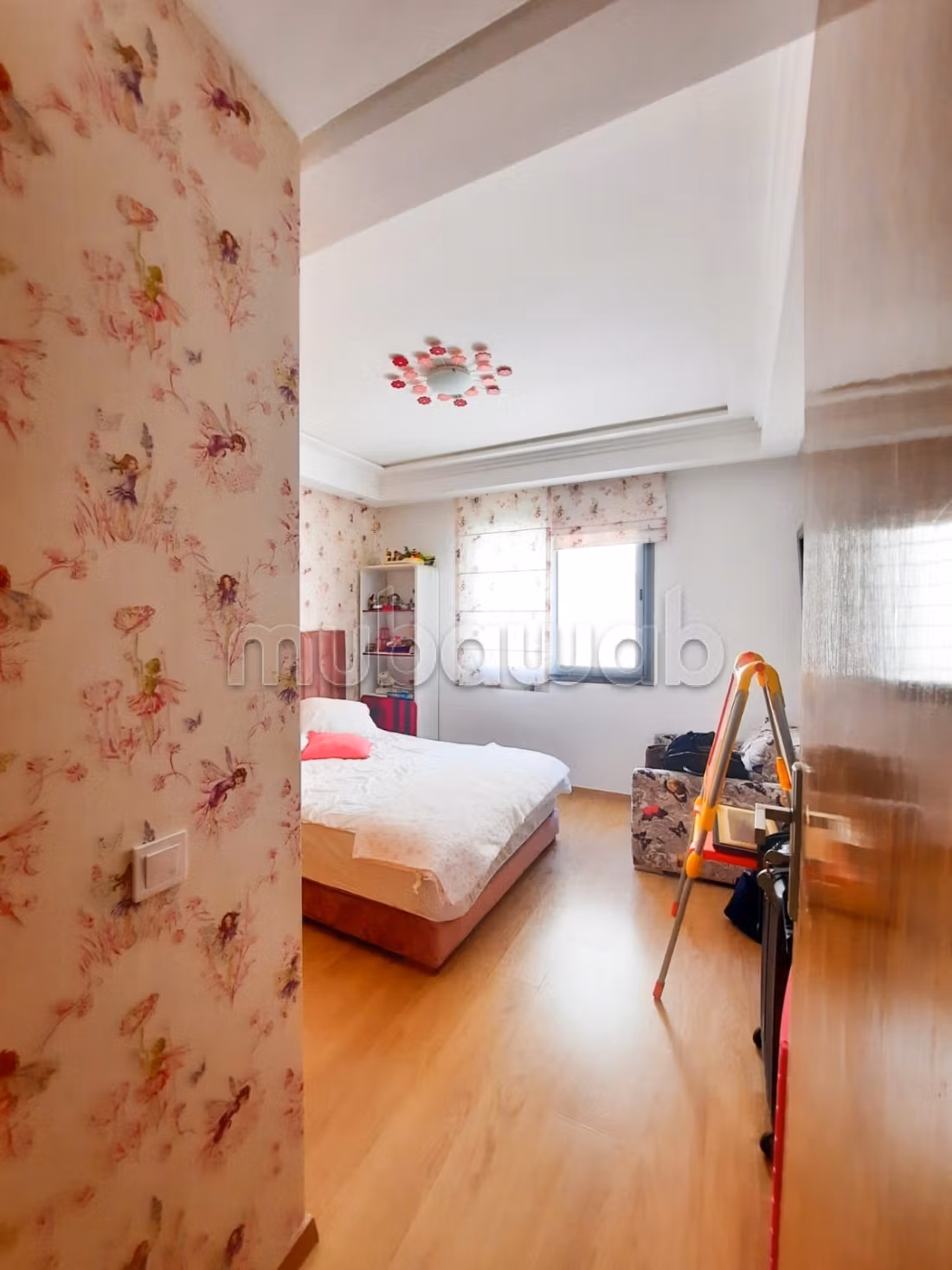 Se alquila este piso en Gauthier. 3 habitaciones. Amueblado