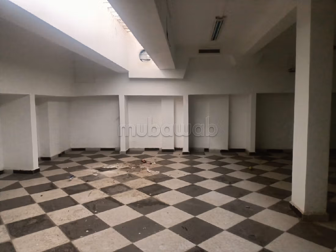Un grand magasin à Boulevard Abdelkrim El Khattabi