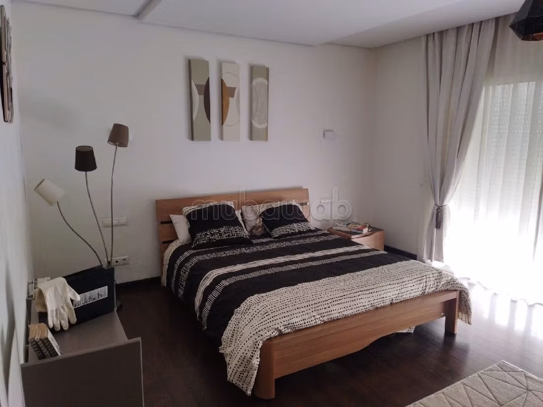 Alquiler villa de lujo en Sidi Maarouf. 6 habitaciones grandes. Mobiliario. 