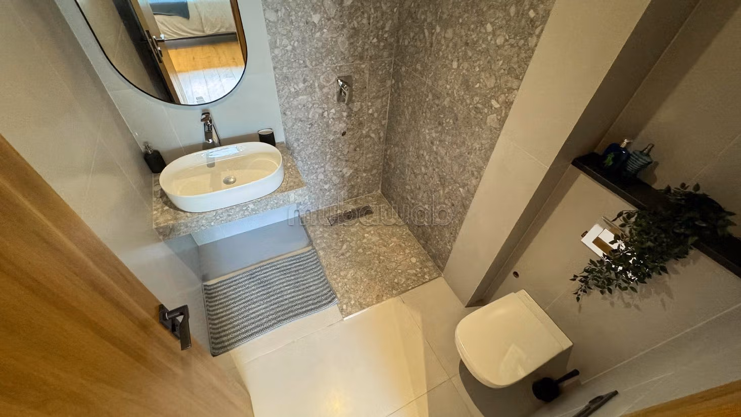 Busca pisos en venta en Maârif Extension. 1 Habitación. Residencia con conserje, aire condicionado general
