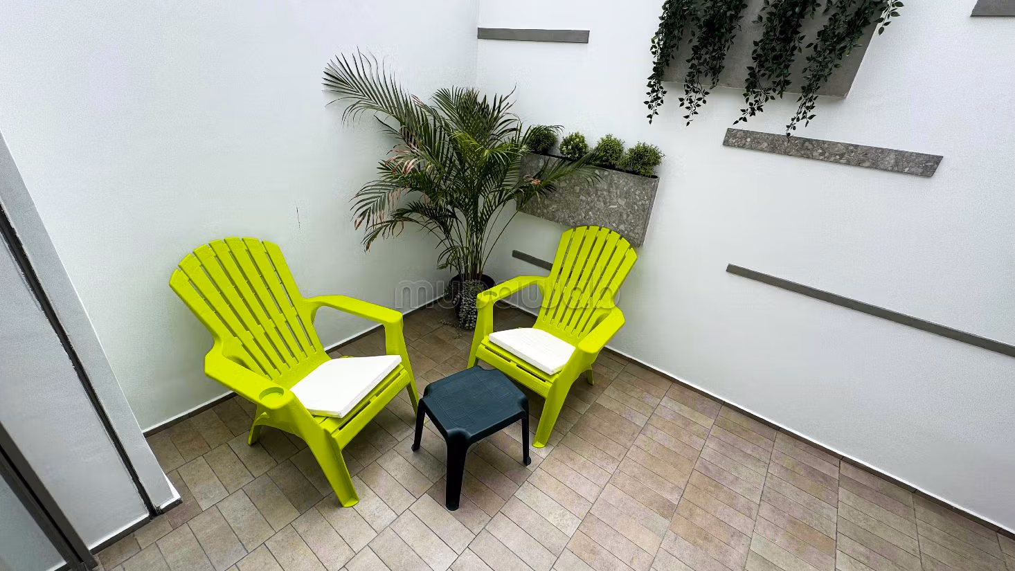 Busca pisos en venta en Maârif Extension. 1 Habitación. Residencia con conserje, aire condicionado general