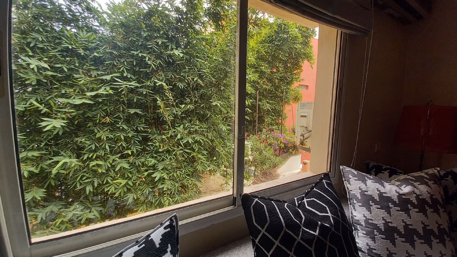 Find an apartment for rent in Gauthier. 2 comfortable rooms. Fully furnished