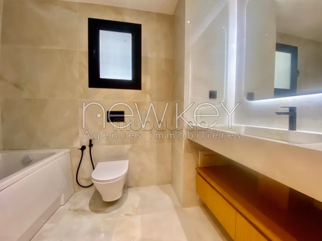 Appartement S2 Neuf avec une suite parentale à vendre aux Jardins de Carthage