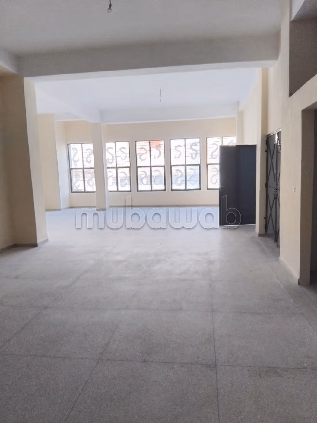 Kantoorruimte te huur in Zone Industrielle Oukacha. Oppervlakte 1350 m².