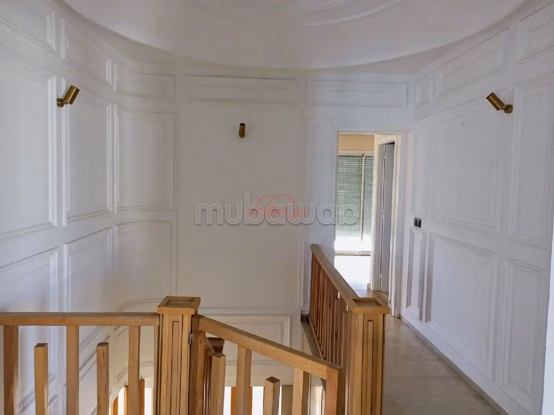 Apartment for sale in Palmier. 5 lovely rooms. Parking spaces and terrace