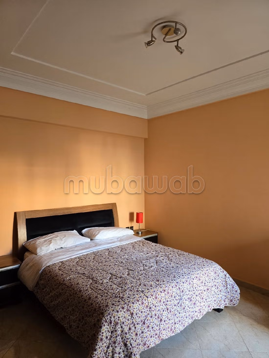 Apartments for rent in La Siesta. Area 134 m². Garden and garage. 