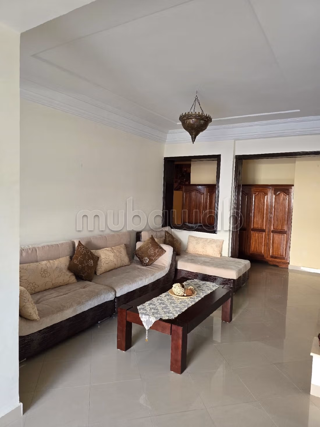 Apartments for rent in La Siesta. Area 134 m². Garden and garage. 