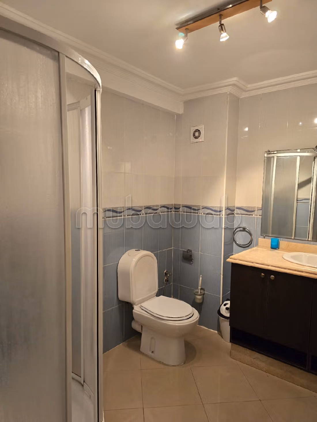 Apartments for rent in La Siesta. Area 134 m². Garden and garage. 