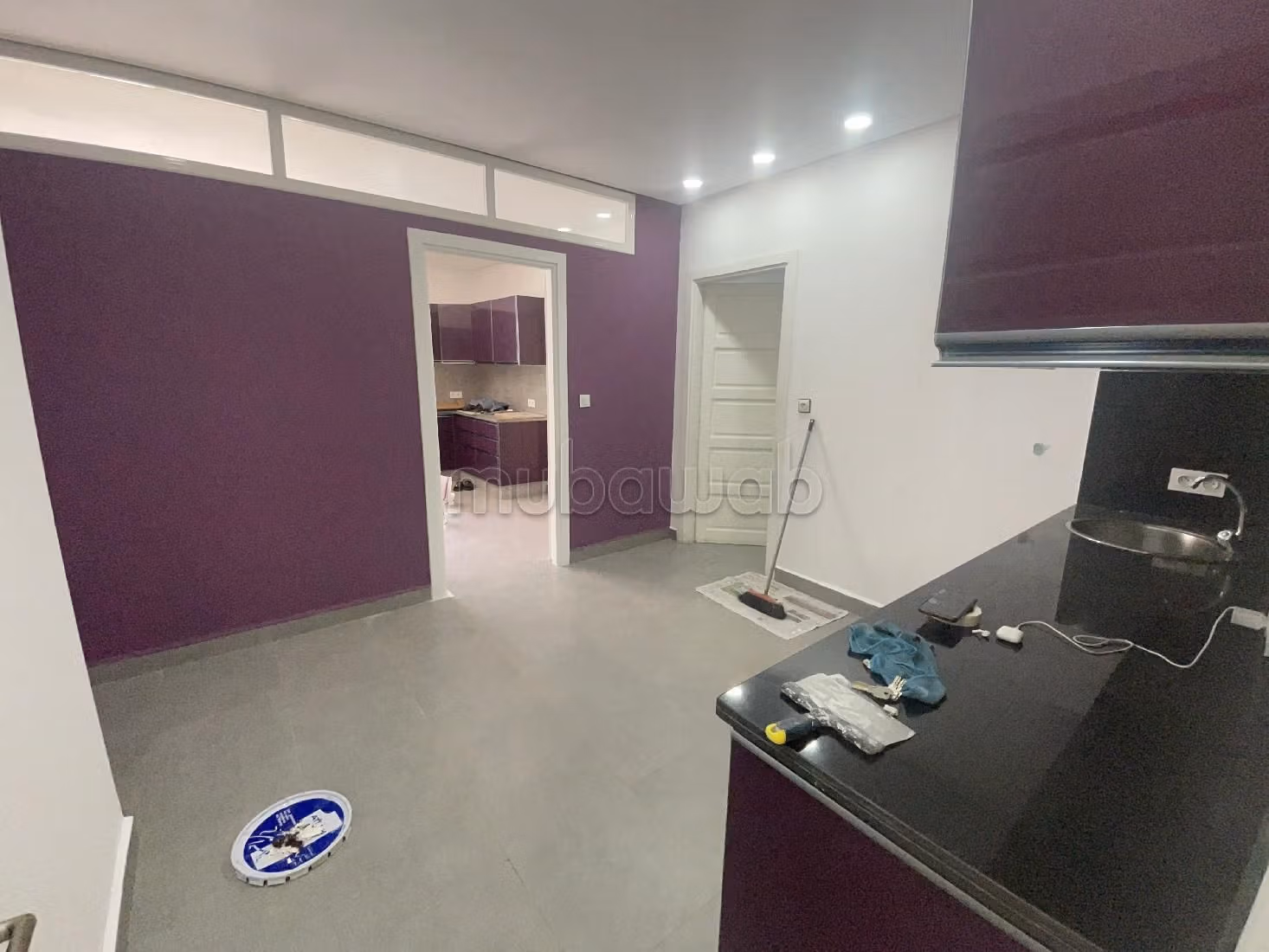 Villa's en luxe woningen om te huren in Souissi. 5 Slaapkamers. Verstevigde deur en verwarming. 