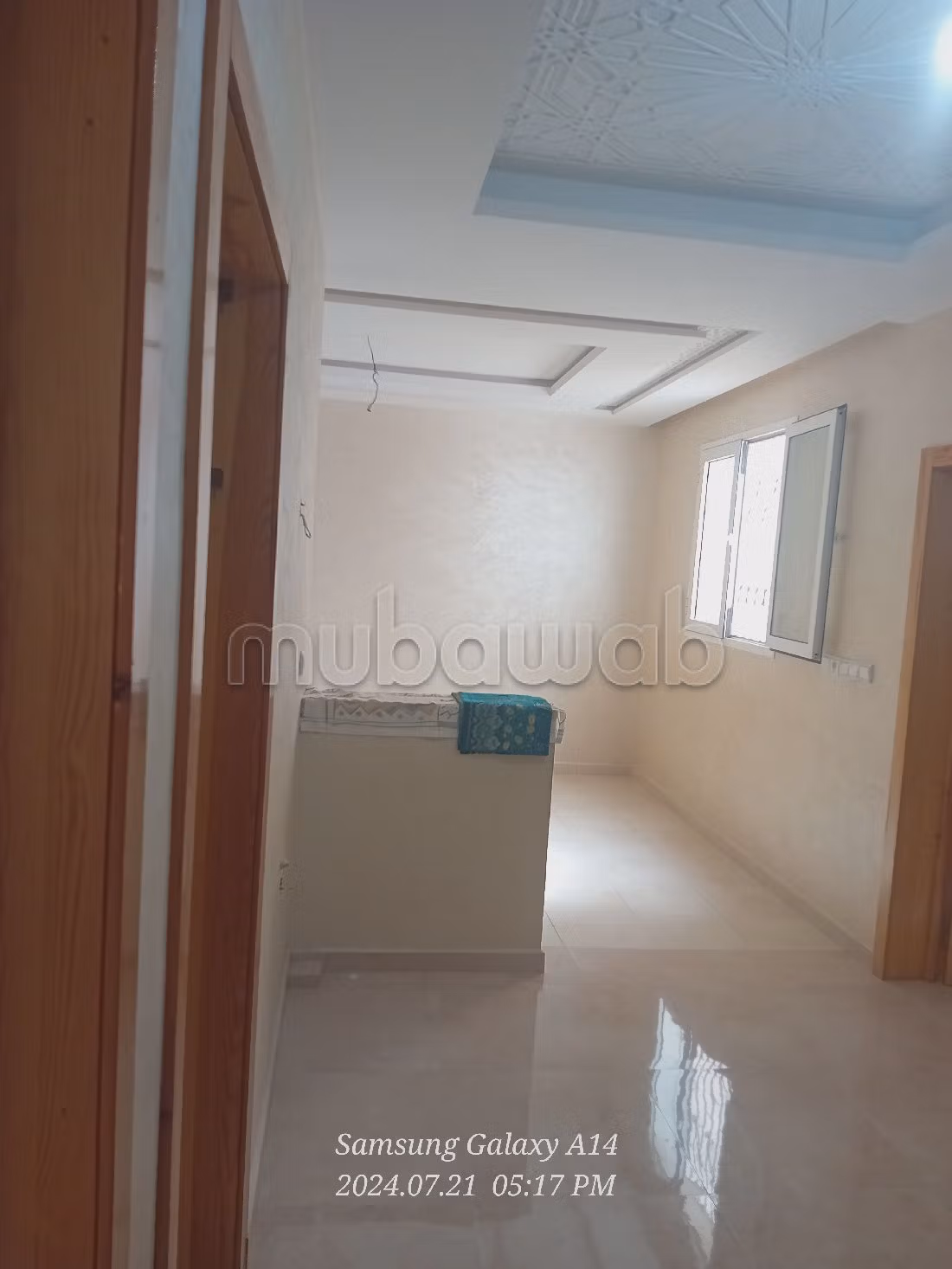 Huizen om te kopen. 5 Kamers. Traditionele, Marokkaanse woonkamer en satellietschotel. 