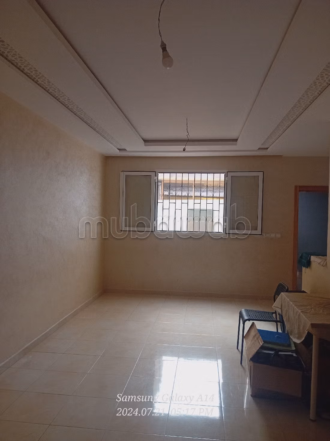 Huizen om te kopen. 5 Kamers. Traditionele, Marokkaanse woonkamer en satellietschotel. 