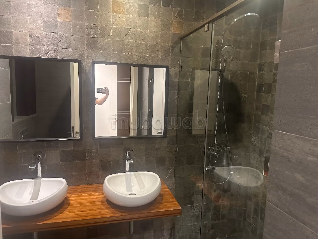 Koopappartementen in Racine. 3 Slaapkamers. Volledig gemeubileerd. 