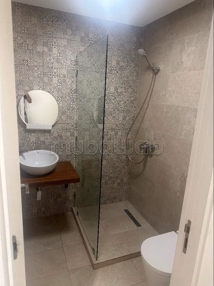 Koopappartementen in Racine. 3 Slaapkamers. Volledig gemeubileerd. 
