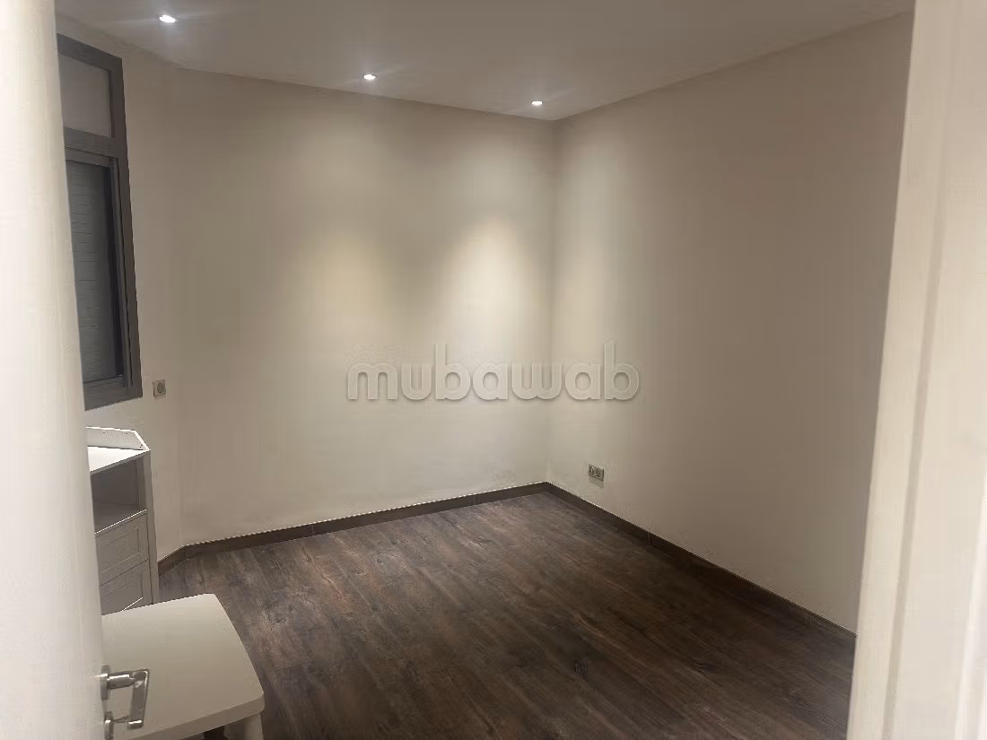 Koopappartementen in Racine. 3 Slaapkamers. Volledig gemeubileerd. 