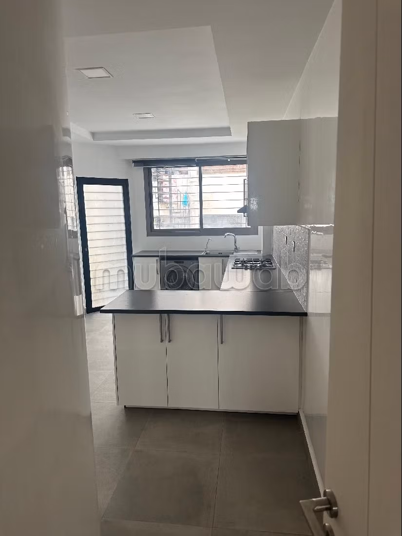 Koopappartementen in Racine. 3 Slaapkamers. Volledig gemeubileerd. 