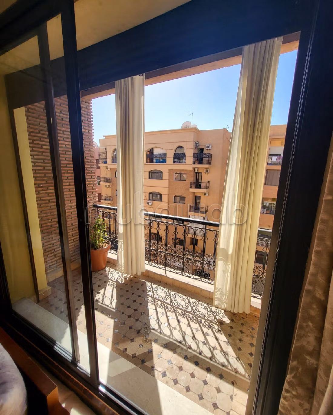 Apparte de luxe bien équipé 2 chs guéliz