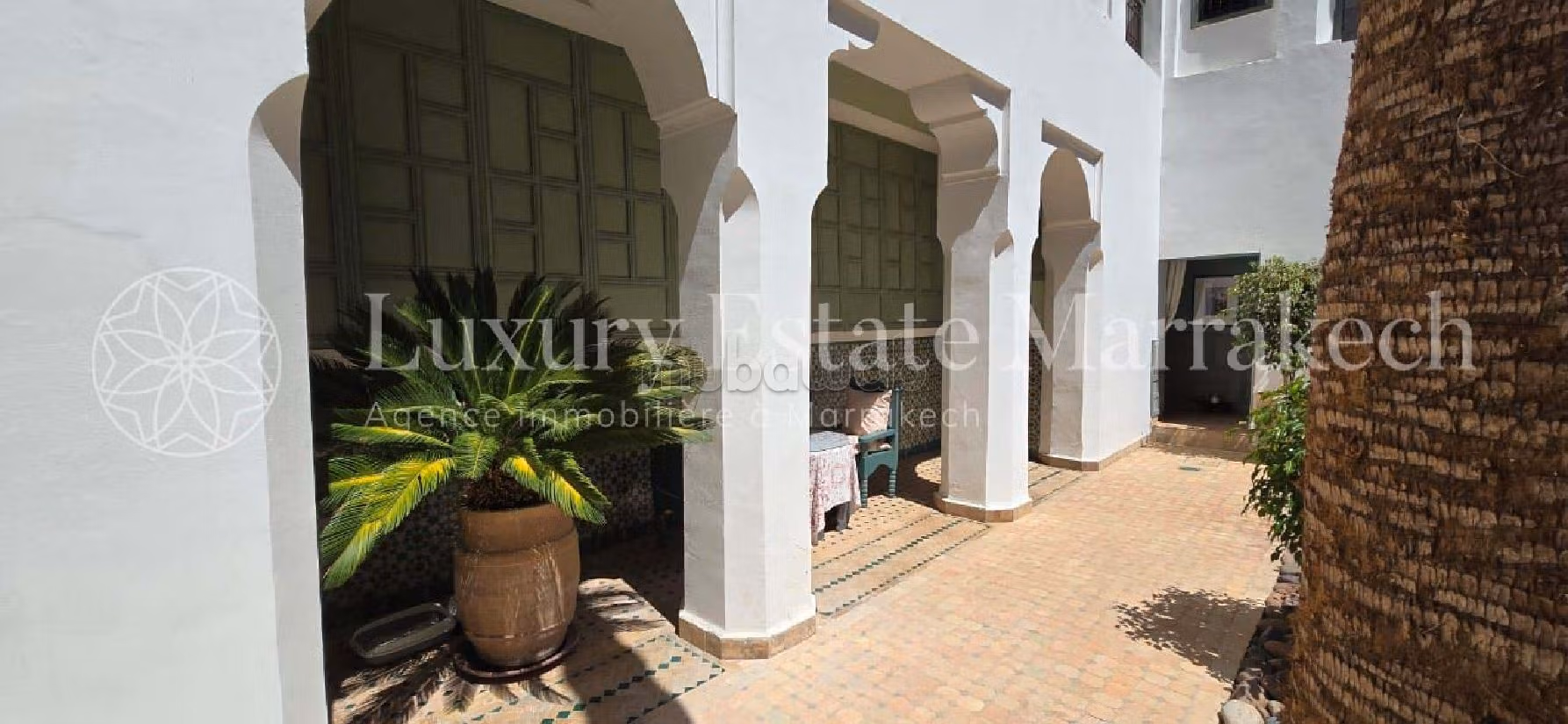 Kopen: riads in Mouassine. Totale oppervlakte 650 m². Volledig gemeubileerd. 