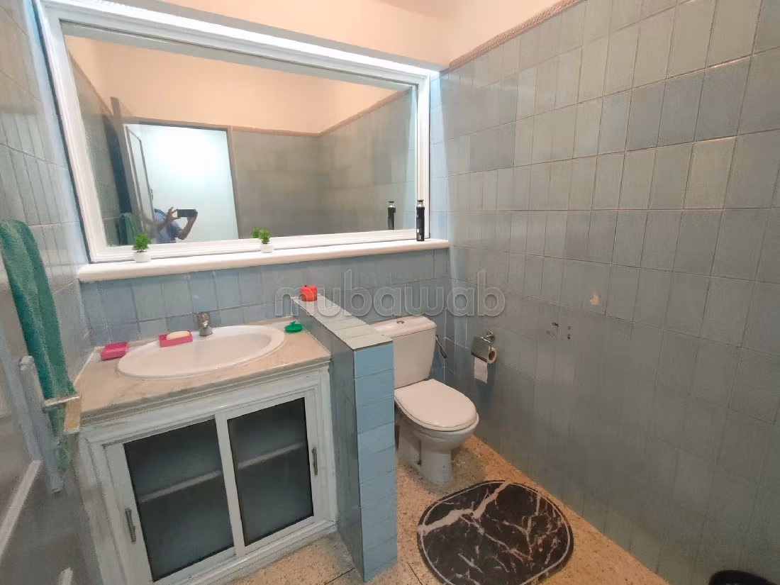 Appartamento in affitto a Maârif. Superficie totale 140 m². Ammobiliato