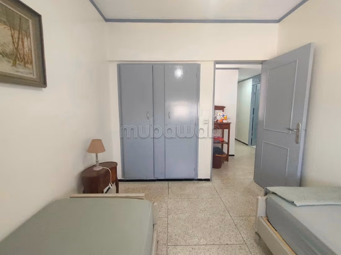 Appartamento in affitto a Maârif. Superficie totale 140 m². Ammobiliato