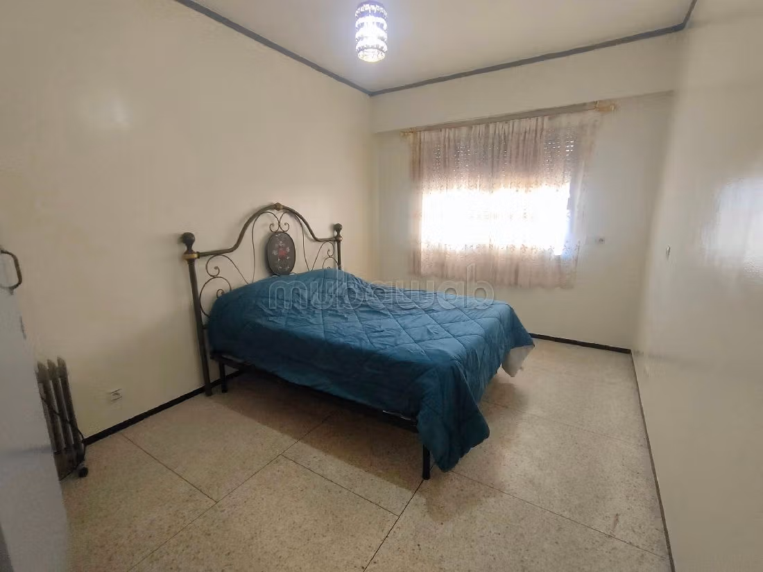 Appartamento in affitto a Maârif. Superficie totale 140 m². Ammobiliato