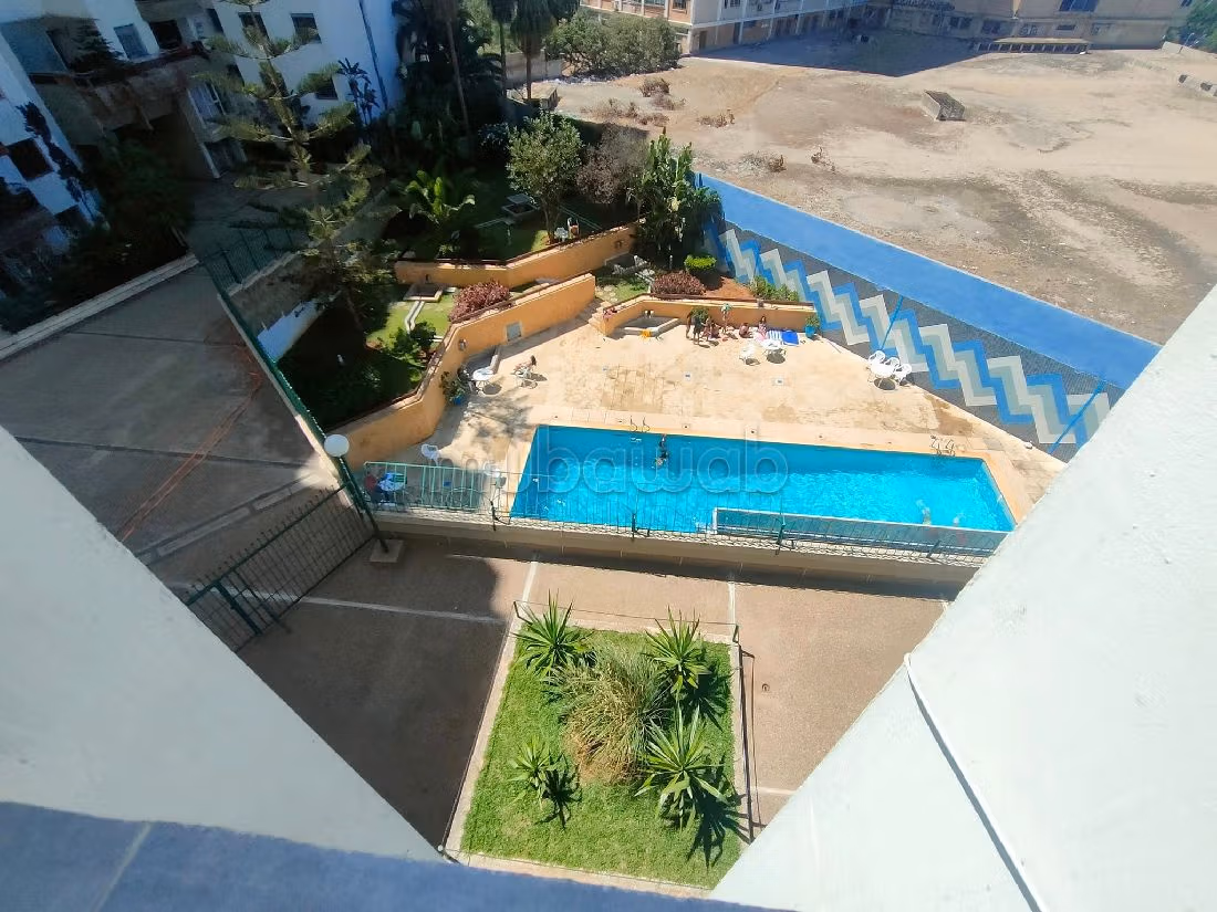 Appartamento in affitto a Maârif. Superficie totale 140 m². Ammobiliato