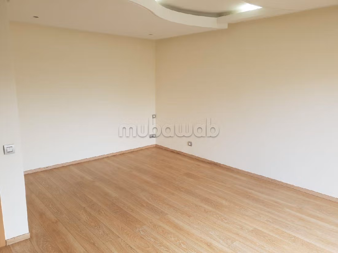 Location villa usage bureau 
longchamps 
hay hana