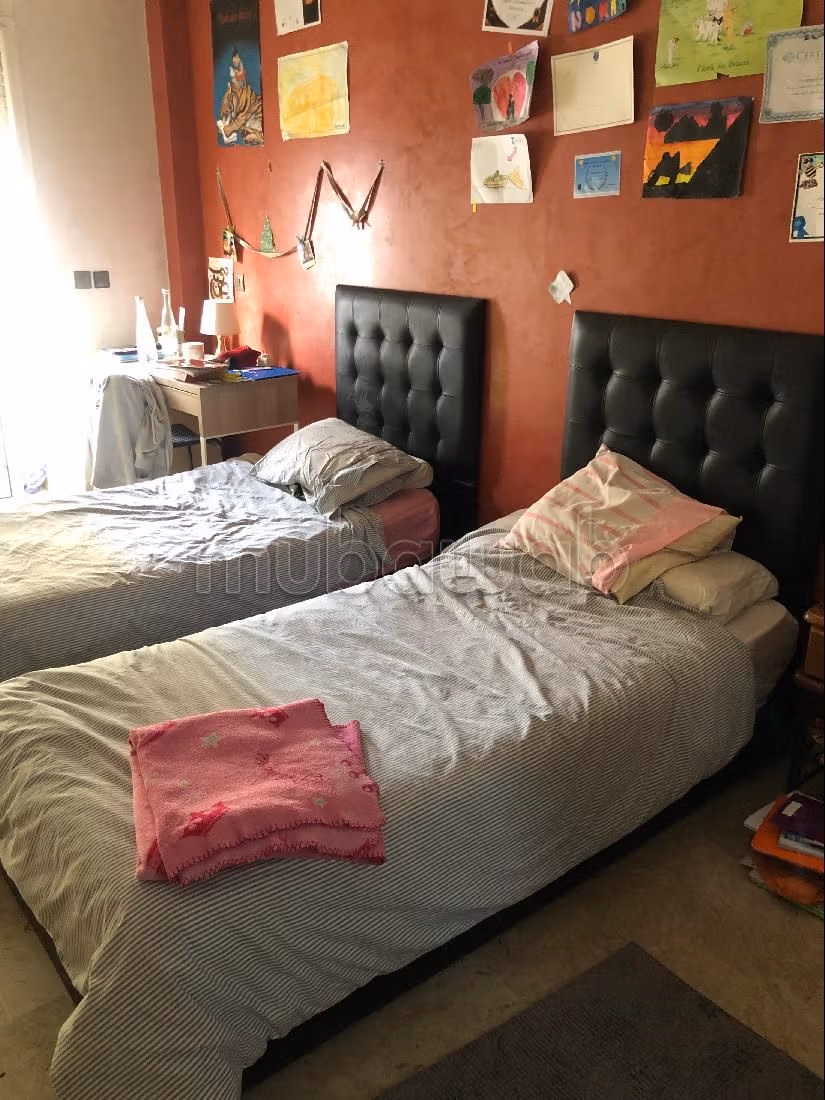 Affitta il tuo appartamento a Triangle d'Or. Superficie di 92 m². arredato. 