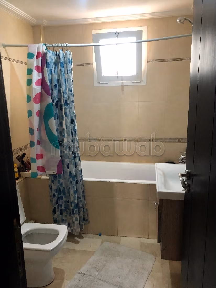 Affitta il tuo appartamento a Triangle d'Or. Superficie di 92 m². arredato. 