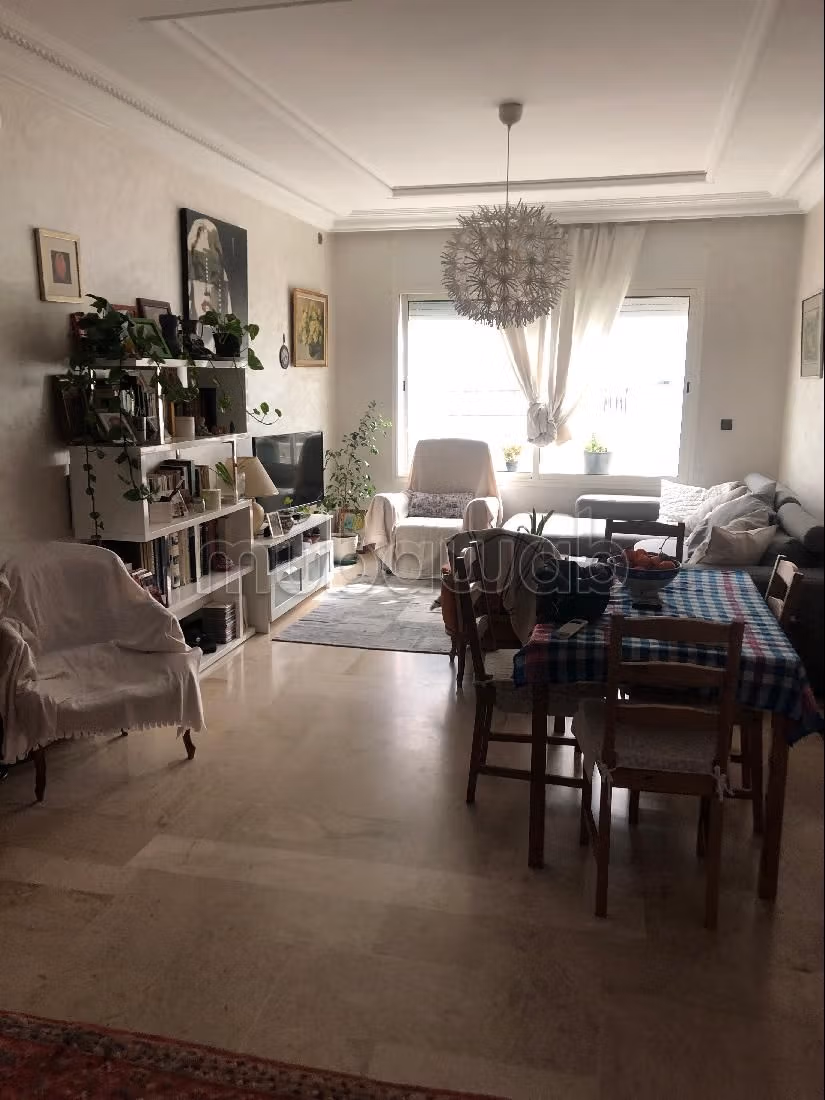 Affitta il tuo appartamento a Triangle d'Or. Superficie di 92 m². arredato. 