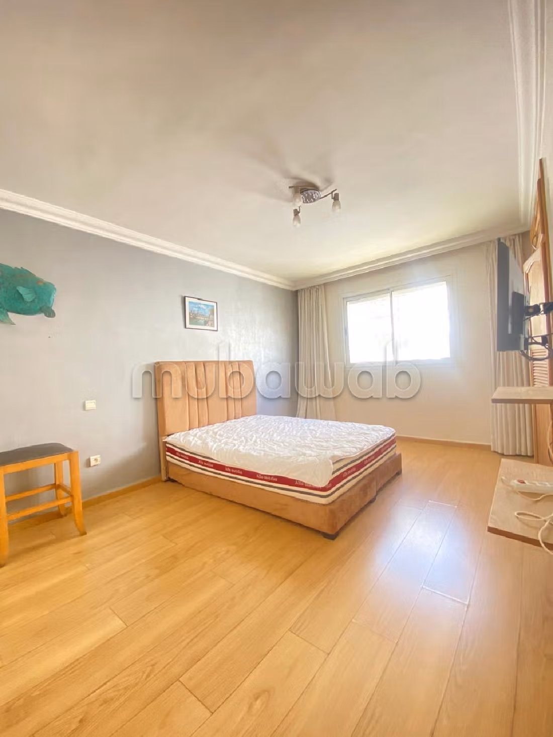Beautiful apartment for sale in Maârif Extension. 7 large living areas. Lift and parking