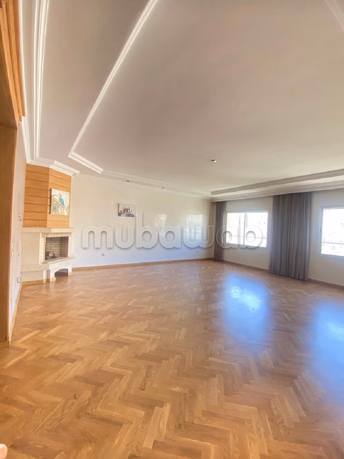 Beautiful apartment for sale in Maârif Extension. 7 large living areas. Lift and parking