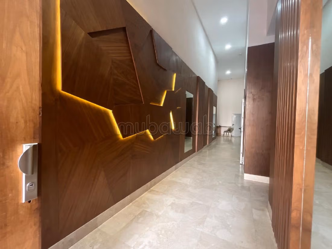 Piso en alquiler en Anfa. 2 habitaciones confortables. Bien decorado.