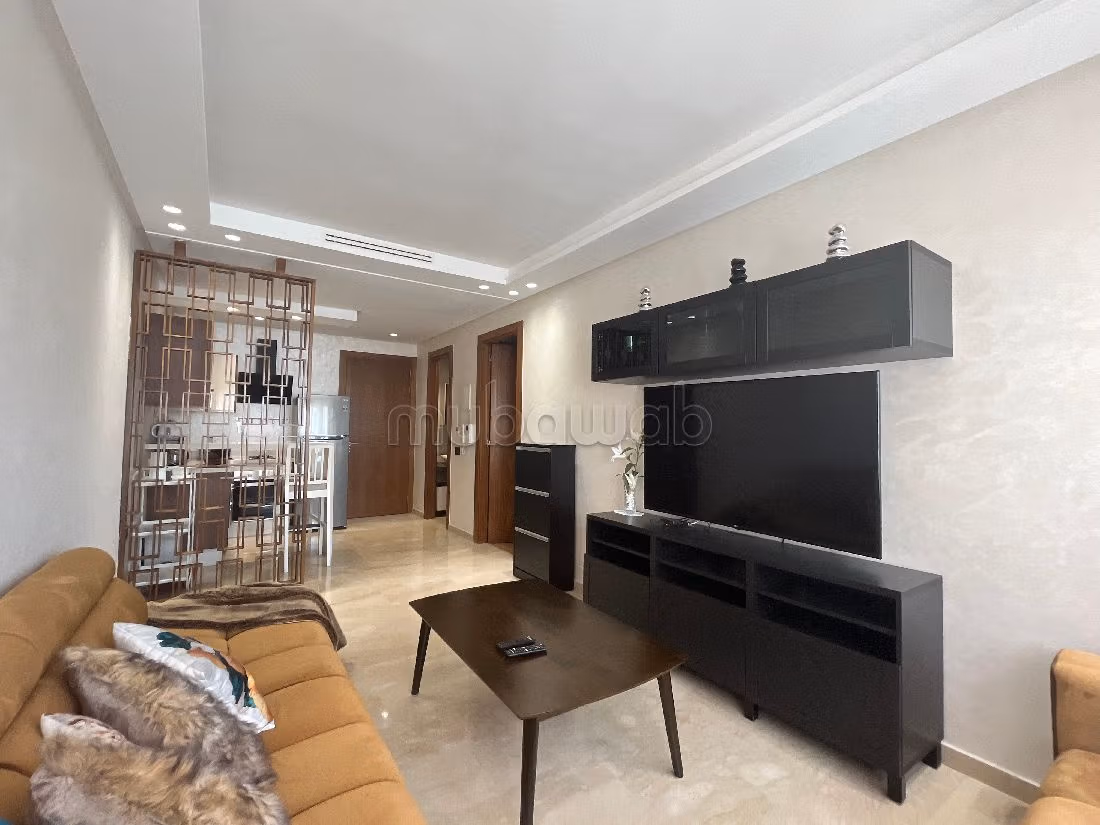 Piso en alquiler en Anfa. 2 habitaciones confortables. Bien decorado.