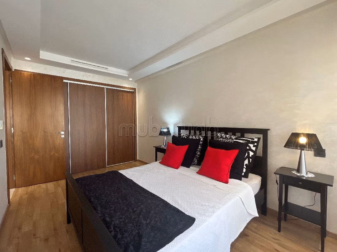 Piso en alquiler en Anfa. 2 habitaciones confortables. Bien decorado.