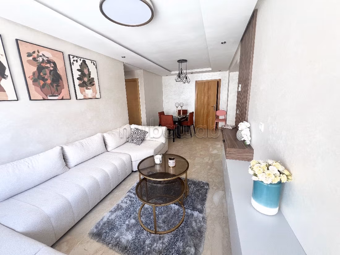 Encuentra un piso en alquiler en Casablanca Finance City. 2 hermosas habitaciones. Ascensor y terraza.