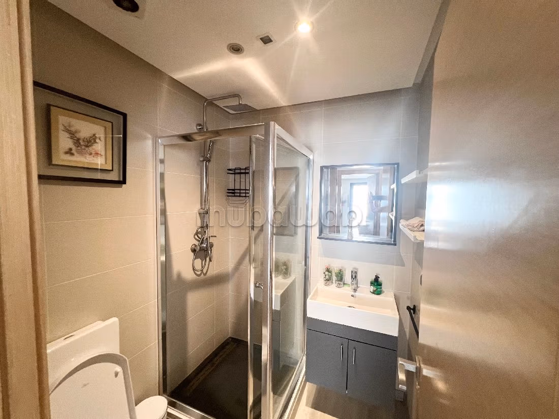 Encuentra un piso en alquiler en Casablanca Finance City. 2 hermosas habitaciones. Ascensor y terraza.